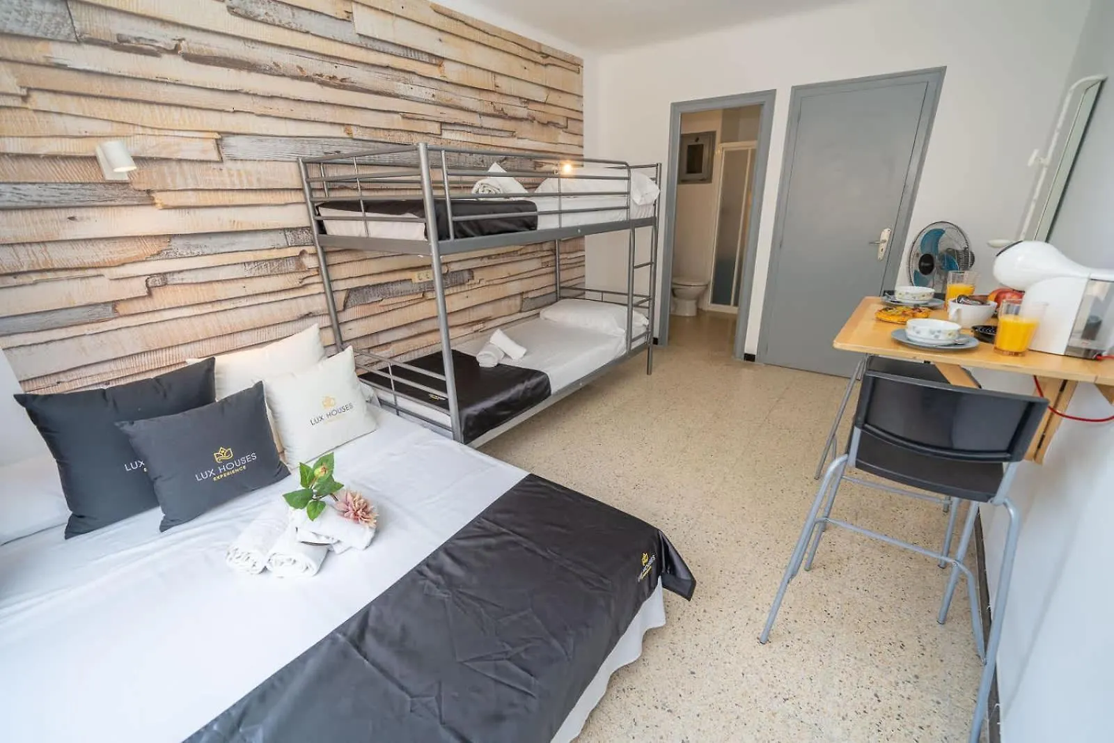 Mary Joe Suites Льорет-де-Мар Дом отдыха